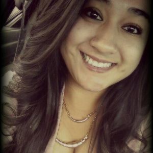 Meet your Posher, Lorena